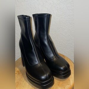 Wild Fable - Women’s Nadia Platform Boots - Size 6.5